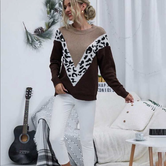 Leopard Pink Purple V- Two Tone Knit Sweater - Picture 5 of 6